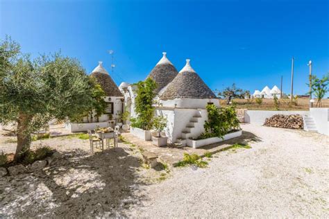 Vista panoramica di Martina Franca con i suoi trulli