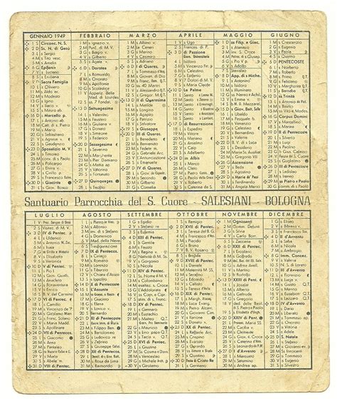 Calendario con i nomi dei santi segnati