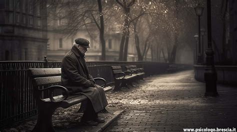 foto di Adam Lanza (se disponibile e appropriato, altrimenti un'immagine simbolica di solitudine)