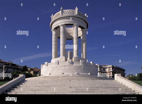 Monumento ai caduti di Lucito