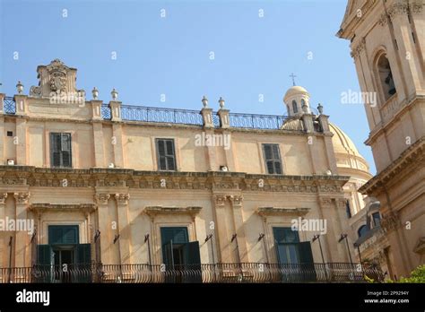 Veduta di Noto con i suoi palazzi barocchi
