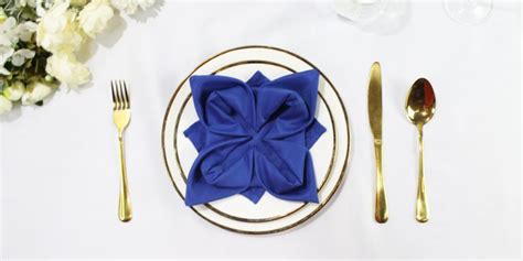 piegatura tovagliolo a fiore