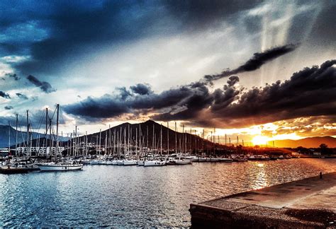 Vecchia fotografia del porto di La Caletta