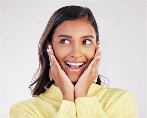 Persona con espressione ansiosa in macchina