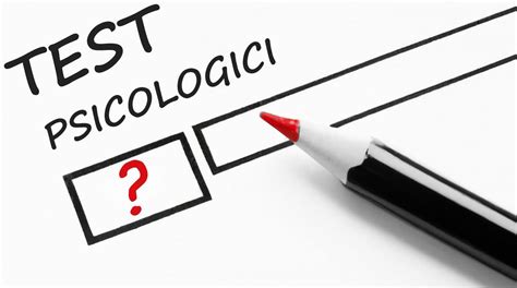 professionisti che discutono di test psicologici