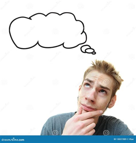 Adulto che pensa intensamente