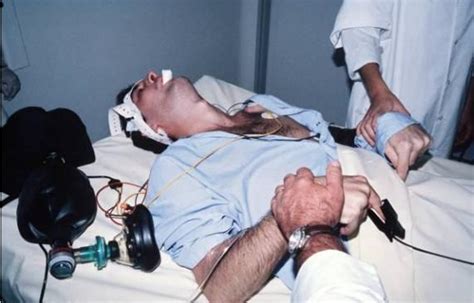 Apparecchiatura per la Terapia Elettroconvulsivante (ECT)