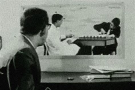 Schema che illustra l'esperimento di Festinger e Carlsmith