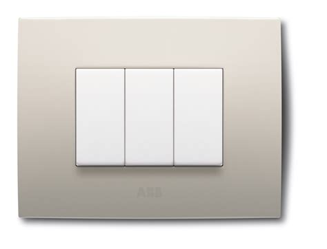 Esempi di placche e frutti della serie ABB Chiara in diverse finiture