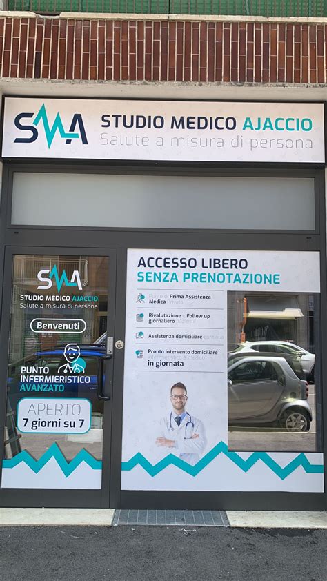 Studio medico con insegna
