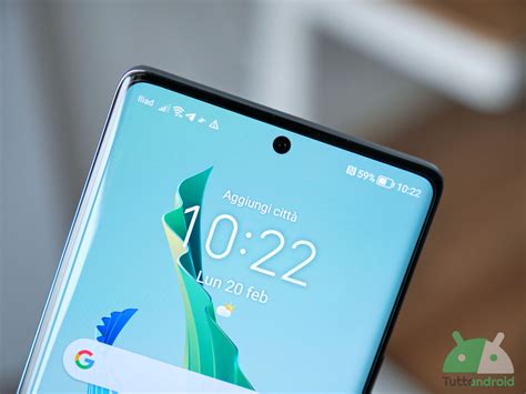 Segnale cellulare su uno smartphone che indica assenza di connessione