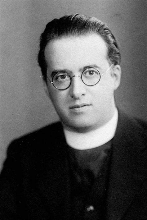 Ritratto di Georges Lemaître