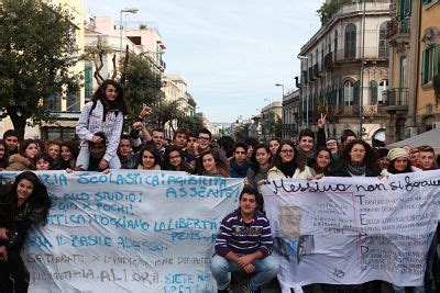 Manifestazione contro i tagli alla scuola pubblica
