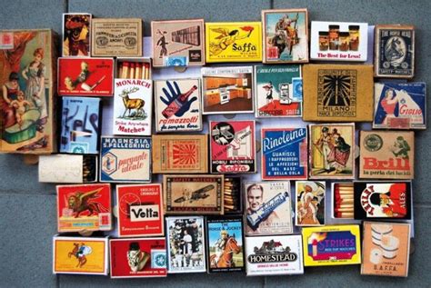 Collezione di scatole di fiammiferi vintage