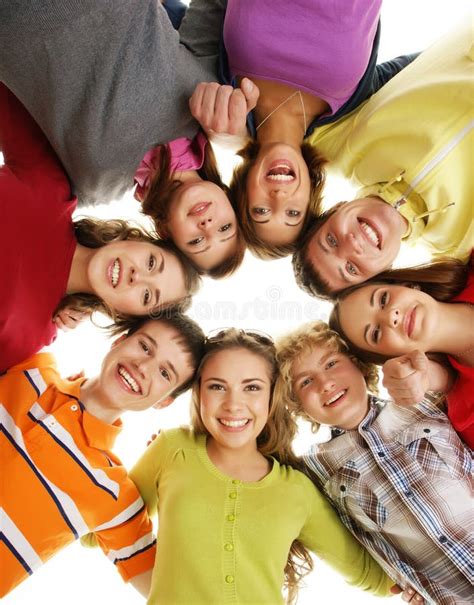 bambini e adolescenti in gruppo