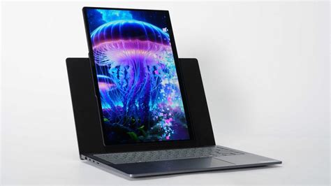 Computer con schermo che mostra un sito di psicoterapia online