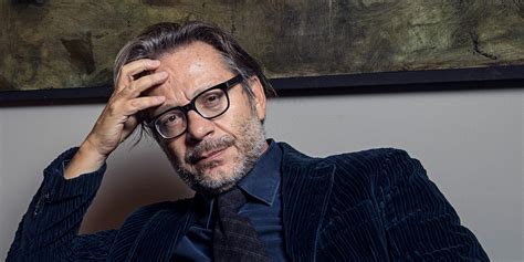 Massimo Recalcati che parla a un pubblico