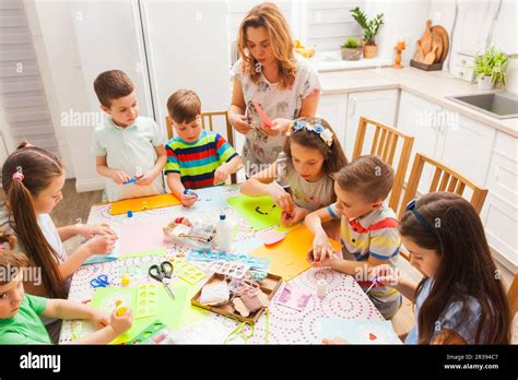 Professionisti che lavorano con bambini autistici