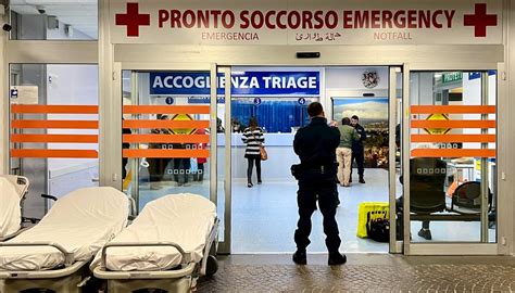 Paziente in sala d'attesa del pronto soccorso