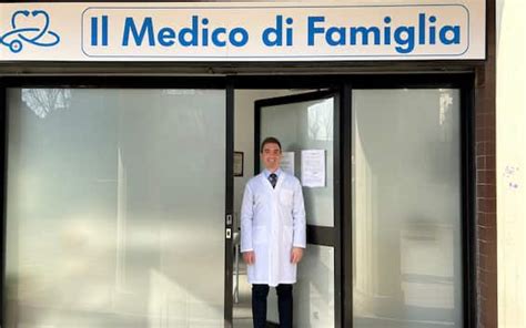 Esterno dello studio medico del Dottor William Esposito a Forlì